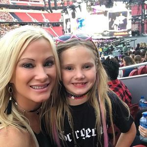 Meet your Posher, Lisa